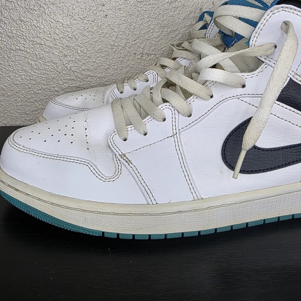 Nike Air Jordan 1 Mid High Top White Black Laser Blue Sneaker Shoe Size Us 15‎